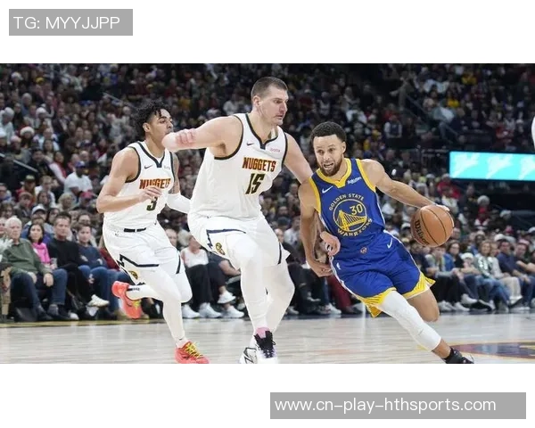 2016年圣诞大战骑士对阵勇士库里年薪揭秘与比赛精彩瞬间回顾