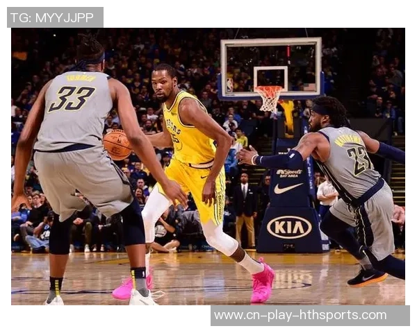 火箭队与雷霆队激战正酣2月9日精彩赛事回顾与分析